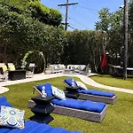 Luxury Oasis In Central Encino W Pool & Spa
