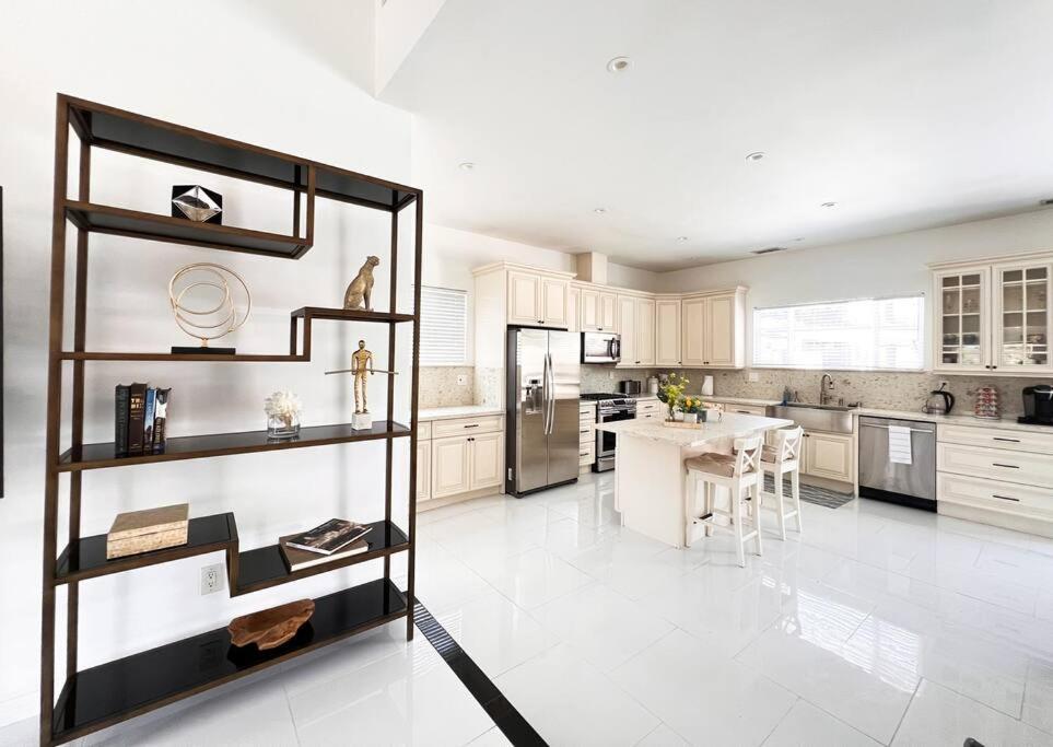 Сasa de vacaciones Luxury Oasis In Encino W Pool & Los Ángeles