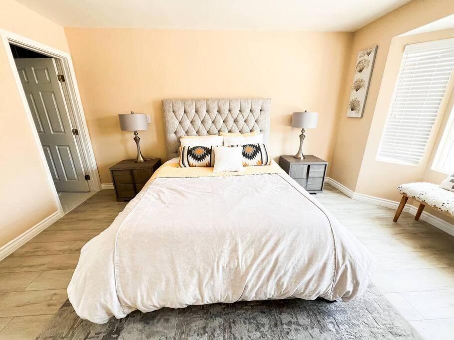 Luxury Oasis In Encino W Pool & Сasa de vacaciones Los Ángeles